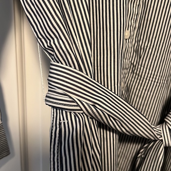 NWT J.Crew Classic-fit Crisp Poplin Shirtdress in Stripe - Picture 7 of 11